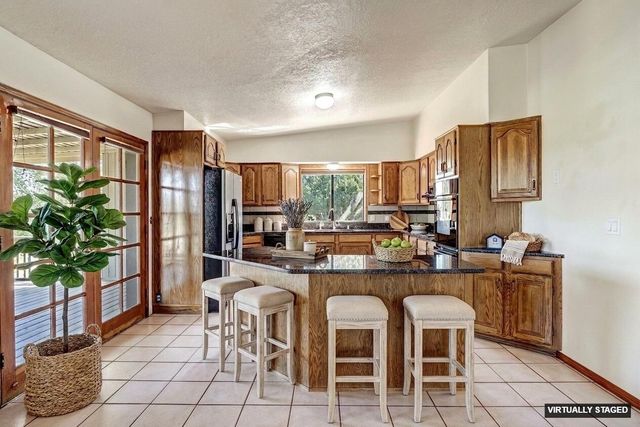 26 W Willard Road, Edgewood, NM 87015