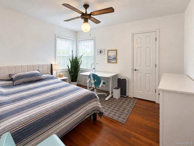 145 Westbury Avenue, Mineola, NY 11501
