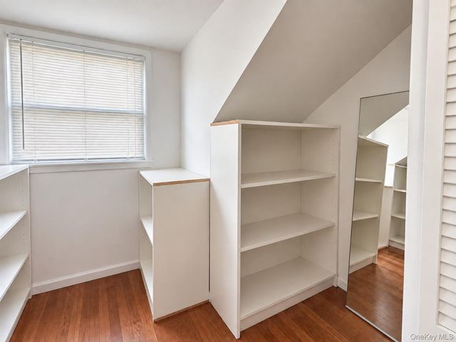 145 Westbury Avenue, Mineola, NY 11501