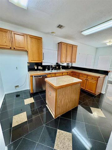 6206 Paddle Wheel Drive, Katy, TX 77449