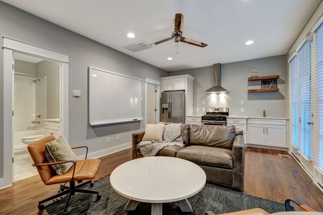 805 S 19th St, Nashville, TN 37206