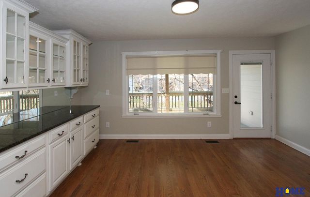 5331 N 12th Street, Lincoln, NE 68521