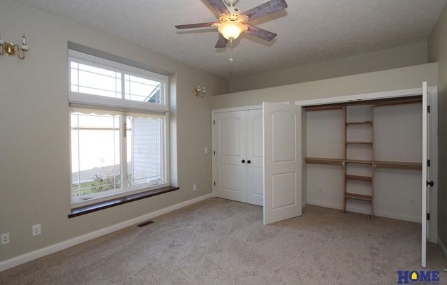 5331 N 12th Street, Lincoln, NE 68521