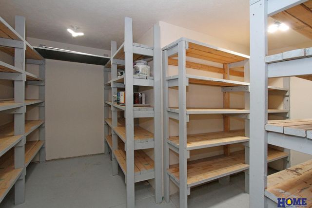 5331 N 12th Street, Lincoln, NE 68521