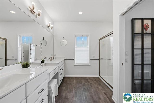 3991 Victors Way, Easton, PA 18045