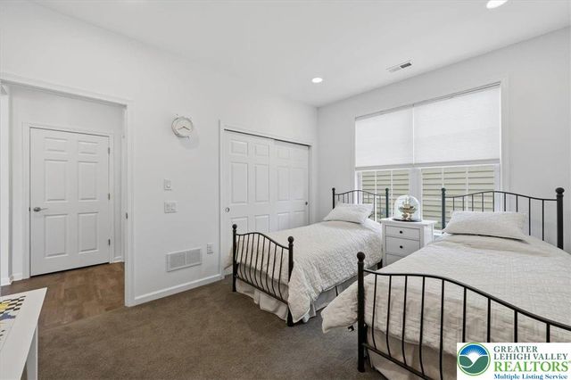 3991 Victors Way, Easton, PA 18045