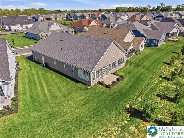 3991 Victors Way, Easton, PA 18045