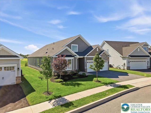 3991 Victors Way, Easton, PA 18045