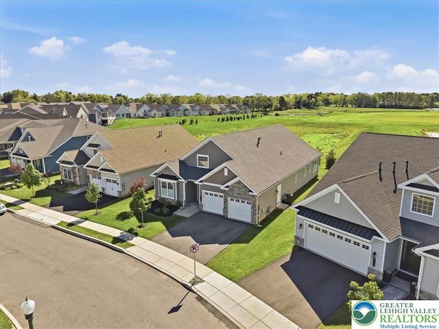 3991 Victors Way, Easton, PA 18045