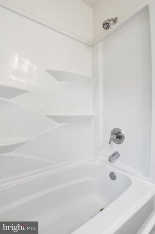 119 N DELAWARE AVE, Martinsburg, WV 25401