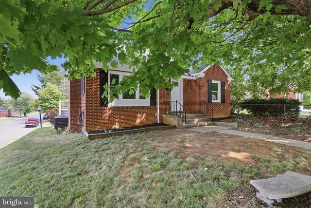 119 N DELAWARE AVE, Martinsburg, WV 25401