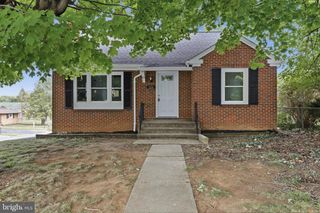 119 N DELAWARE AVE, Martinsburg, WV 25401