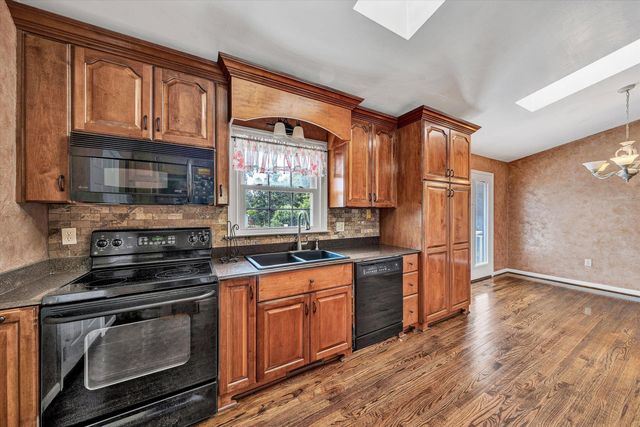 1030 Windhurst DR, Hardy, VA 24101