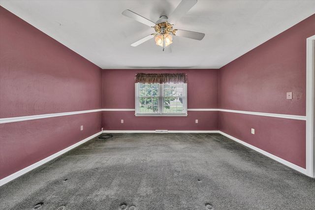 1030 Windhurst DR, Hardy, VA 24101