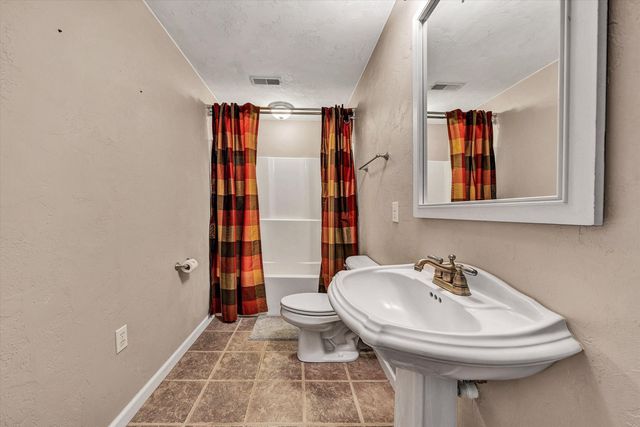 1030 Windhurst DR, Hardy, VA 24101