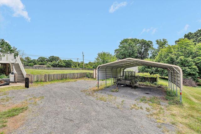 1030 Windhurst DR, Hardy, VA 24101