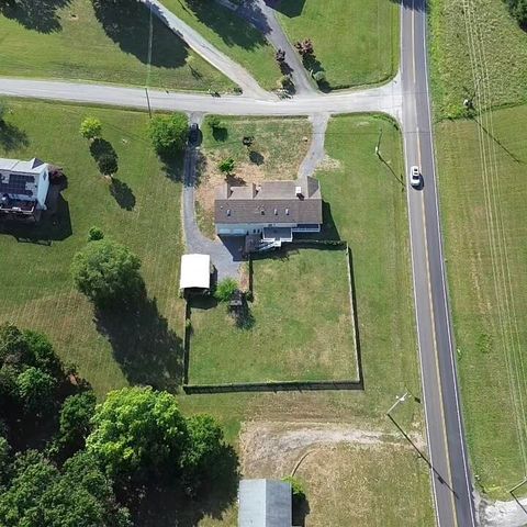 1030 Windhurst DR, Hardy, VA 24101