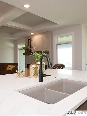 19969 Monroe Street, Omaha, NE 68135