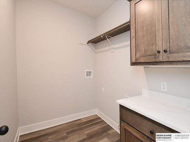 19969 Monroe Street, Omaha, NE 68135