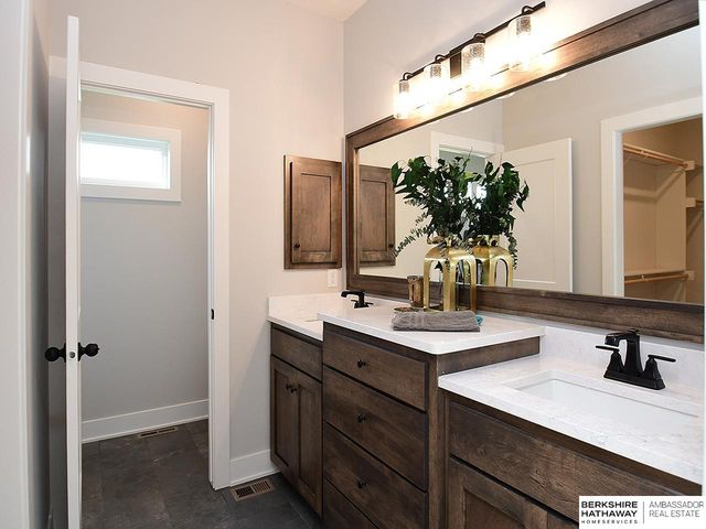 19969 Monroe Street, Omaha, NE 68135