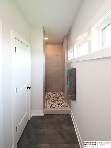 19969 Monroe Street, Omaha, NE 68135