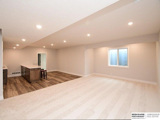 19969 Monroe Street, Omaha, NE 68135