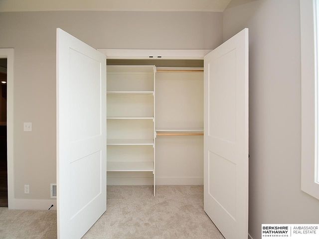 19969 Monroe Street, Omaha, NE 68135