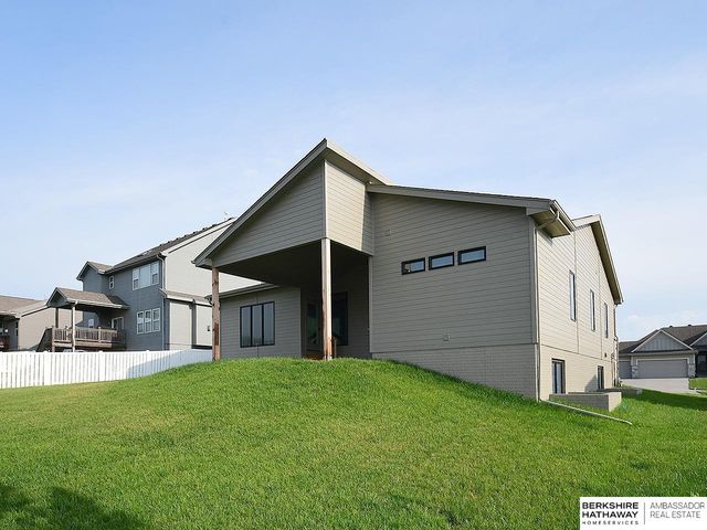 19969 Monroe Street, Omaha, NE 68135