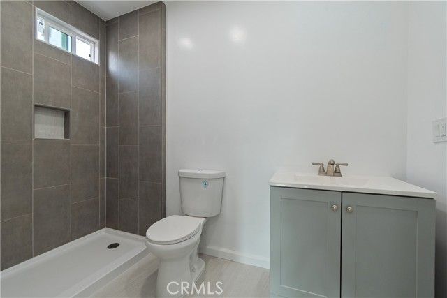 1341 W 94th, Los Angeles, CA 90044