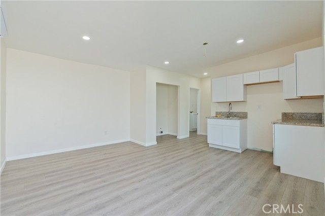 1341 W 94th, Los Angeles, CA 90044