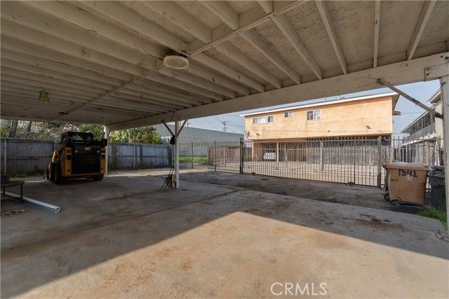 1341 W 94th, Los Angeles, CA 90044