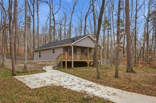 215 Tallulah Drive, Westminster, SC 29693
