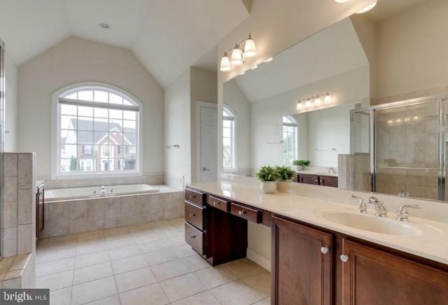 2450 TRANSOM PL, Woodbridge, VA 22191