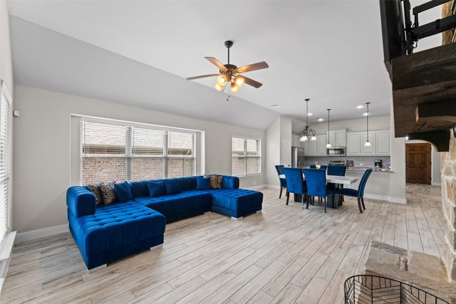 11812 Wax Myrtle Trail, Fort Worth, TX 76108