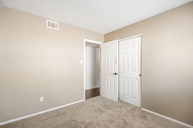 3826 Espejo Street NE, Albuquerque, NM 87111