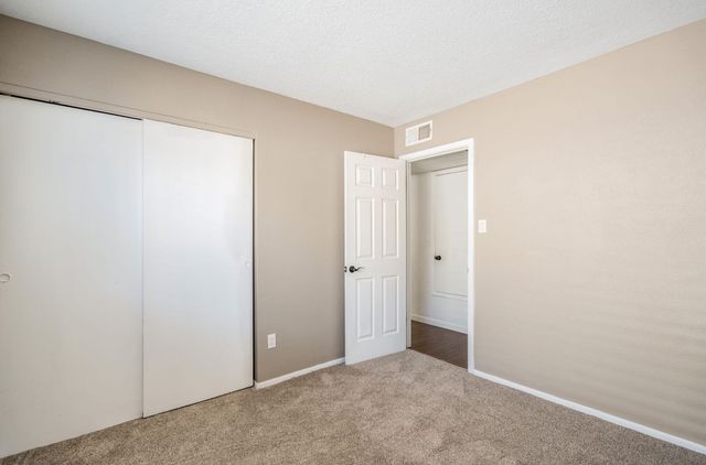 3826 Espejo Street NE, Albuquerque, NM 87111