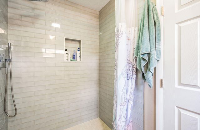 3826 Espejo Street NE, Albuquerque, NM 87111