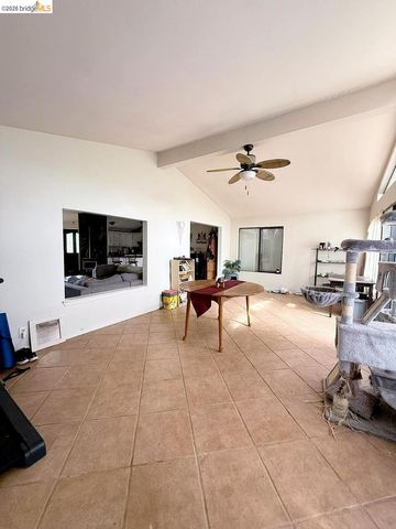 23650 Marsh Creek Rd, Brentwood, CA 94513