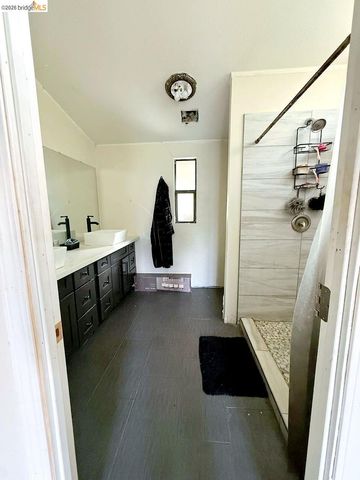 23650 Marsh Creek Rd, Brentwood, CA 94513