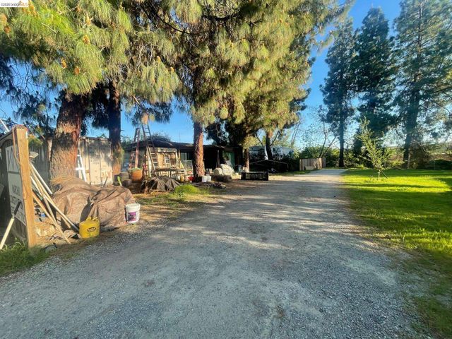 23650 Marsh Creek Rd, Brentwood, CA 94513