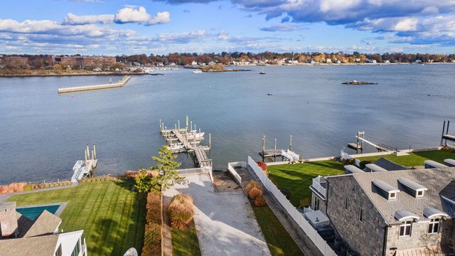 34 Davenport Drive, Stamford, CT 06902