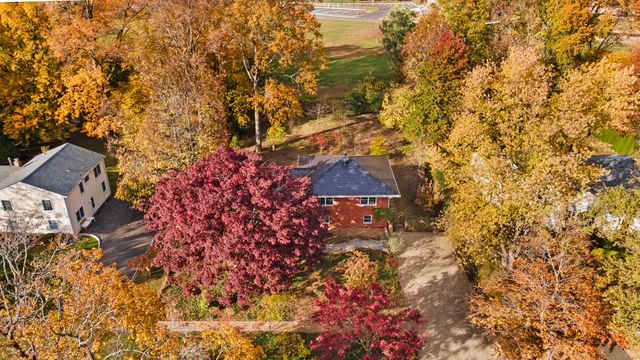 34 Davenport Drive, Stamford, CT 06902