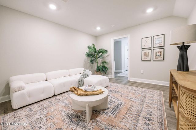 5900 Southwark Drive, Ocean Springs, MS 39564