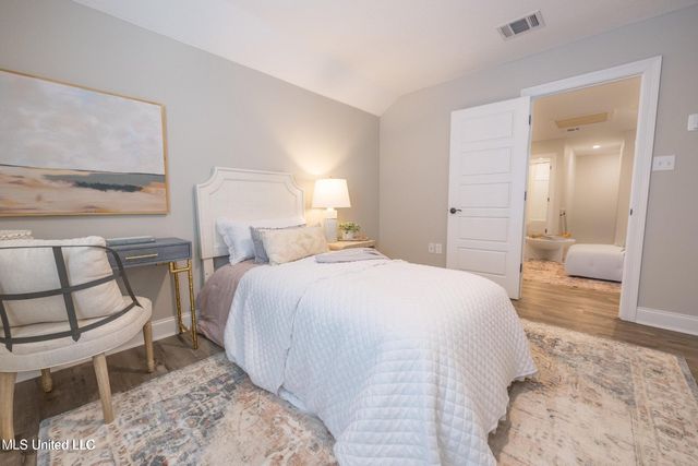 5900 Southwark Drive, Ocean Springs, MS 39564