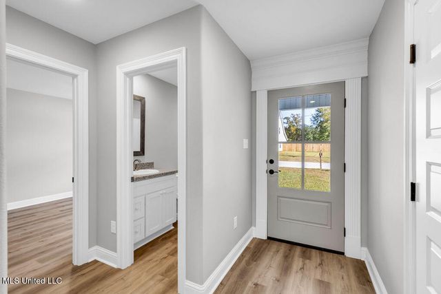 5900 Southwark Drive, Ocean Springs, MS 39564