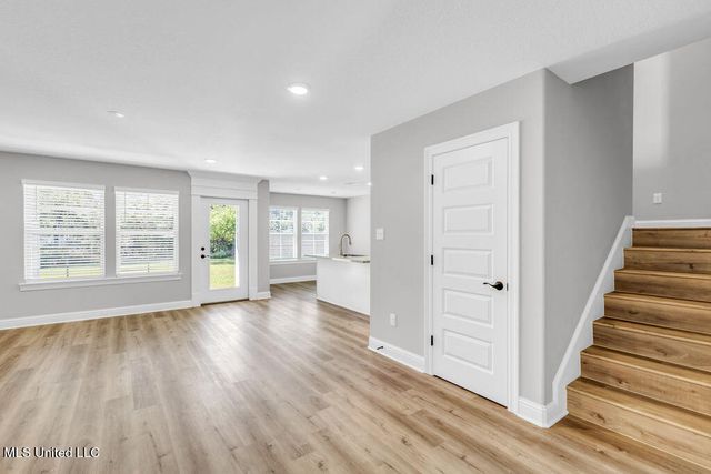 5900 Southwark Drive, Ocean Springs, MS 39564