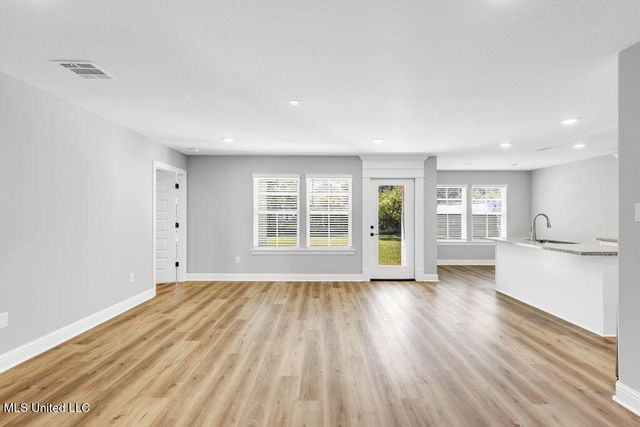 5900 Southwark Drive, Ocean Springs, MS 39564