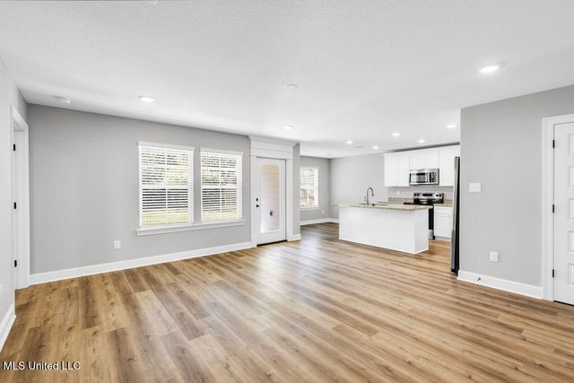 5900 Southwark Drive, Ocean Springs, MS 39564