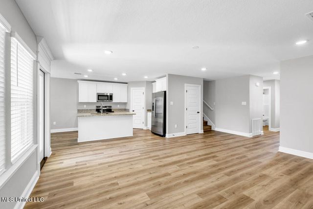 5900 Southwark Drive, Ocean Springs, MS 39564