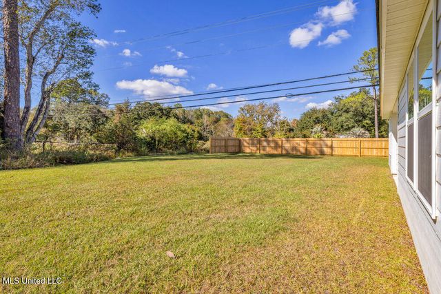 5900 Southwark Drive, Ocean Springs, MS 39564